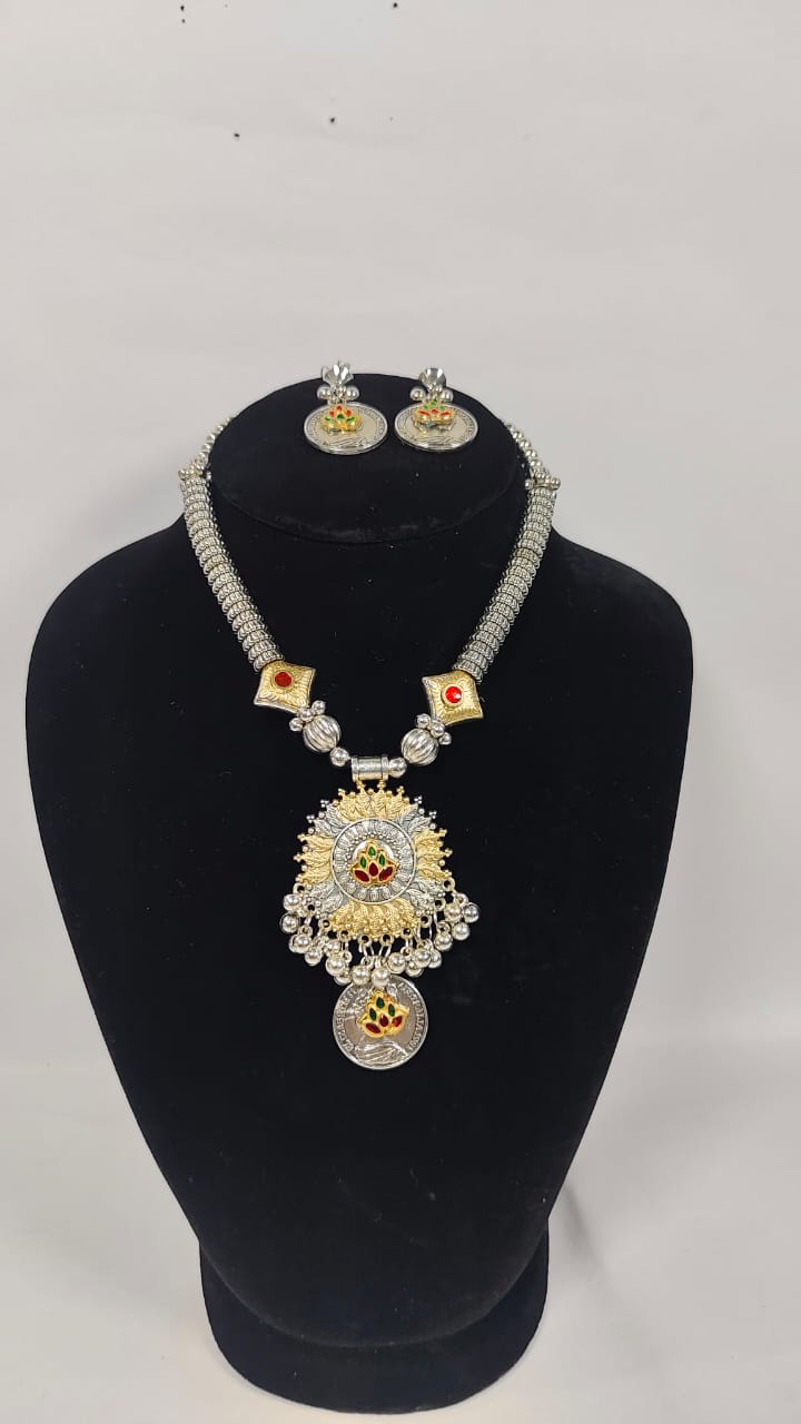 Fusion necklace set for women with intricate design and matching earrings