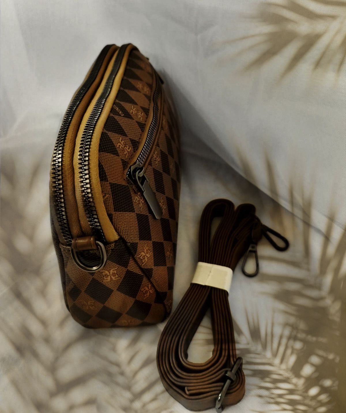 Rust brown handbag for women with checkered pattern and detachable shoulder strap