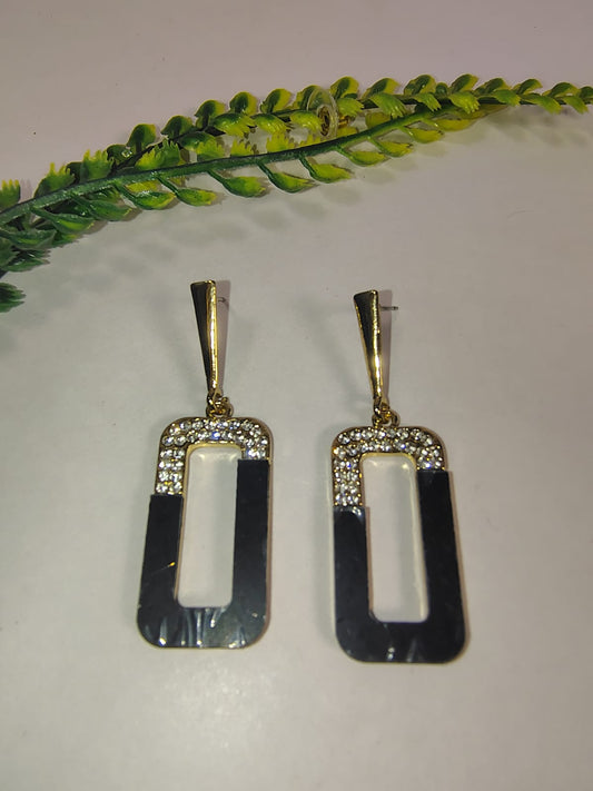Gold black earrings
