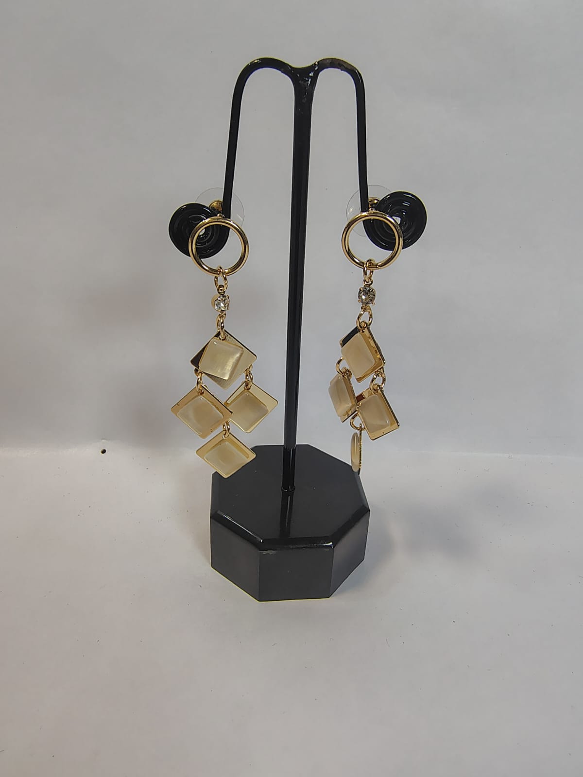 Square dangling gold earrings